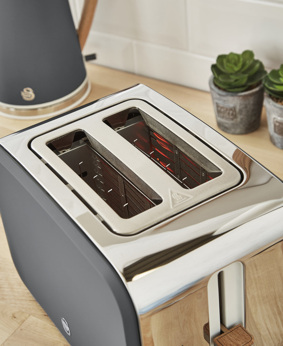Nordic 2 Slice Stainless Steel Toaster