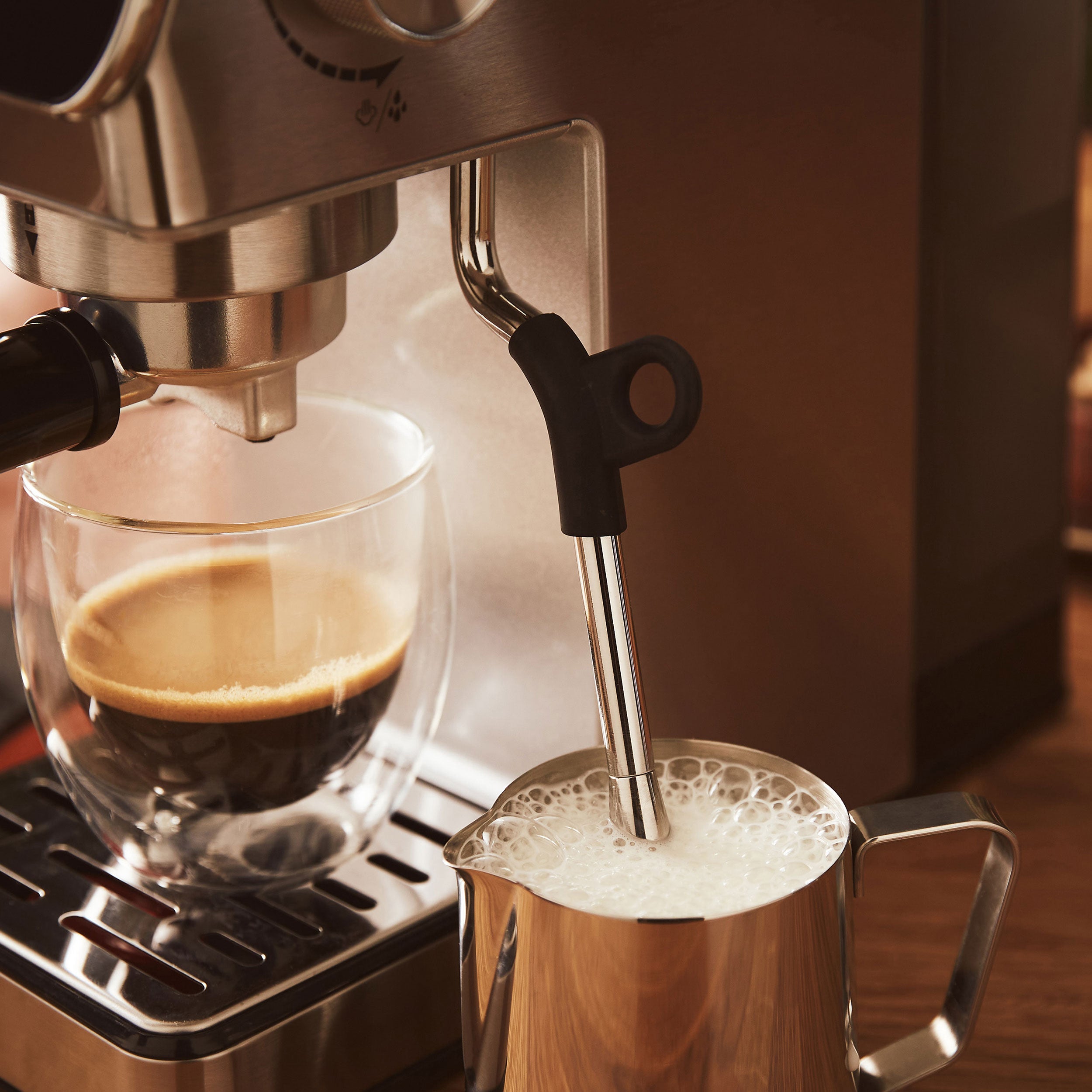 Swan Barista Master - Digital One Touch Espresso Maker