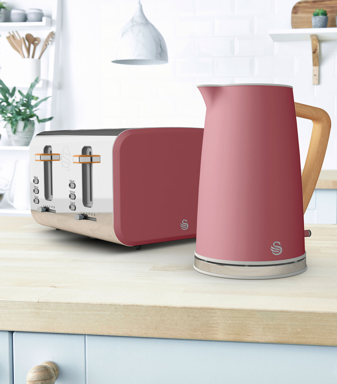 Swan Nordic Fuchsia Rose Cordless Kettle