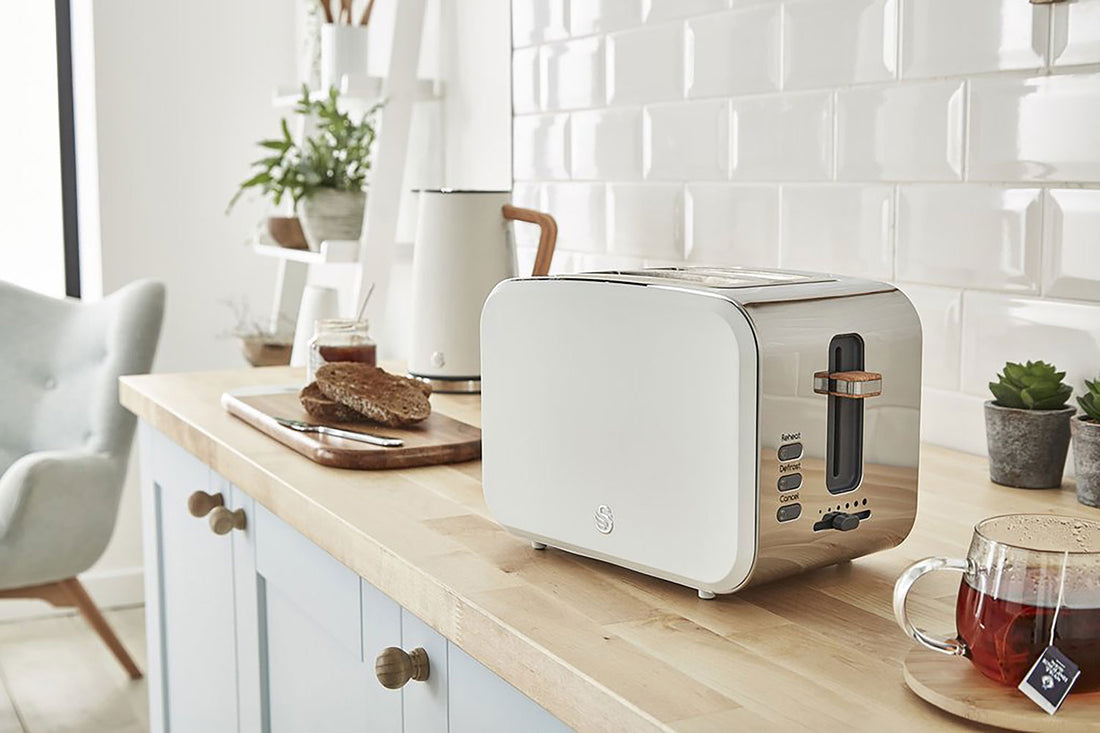 Nordic White 2 Slice Stainless Steel Toaster