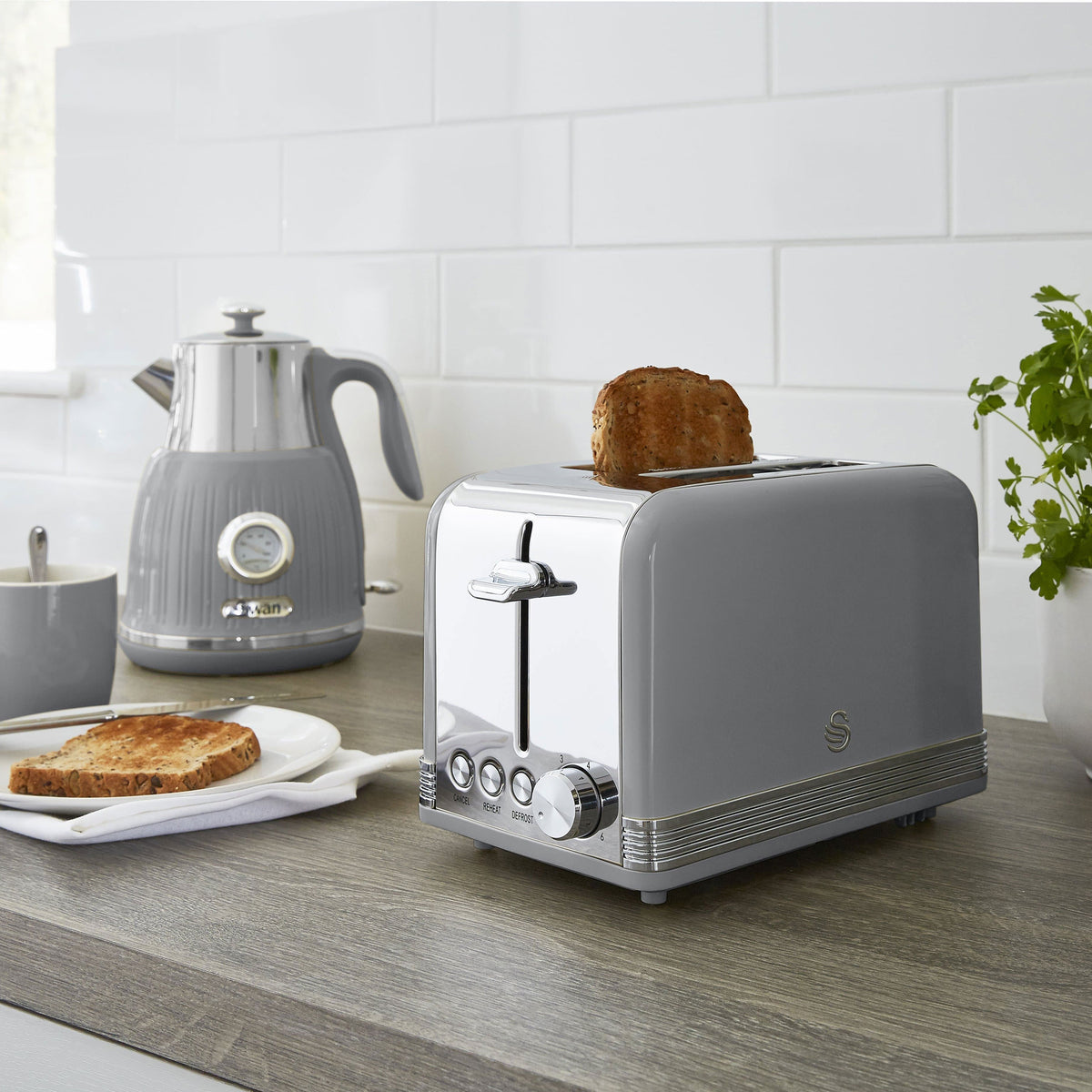 Swan 2 Slice Grey Retro Toaster | Swan South Africa – Swan Home Appliances